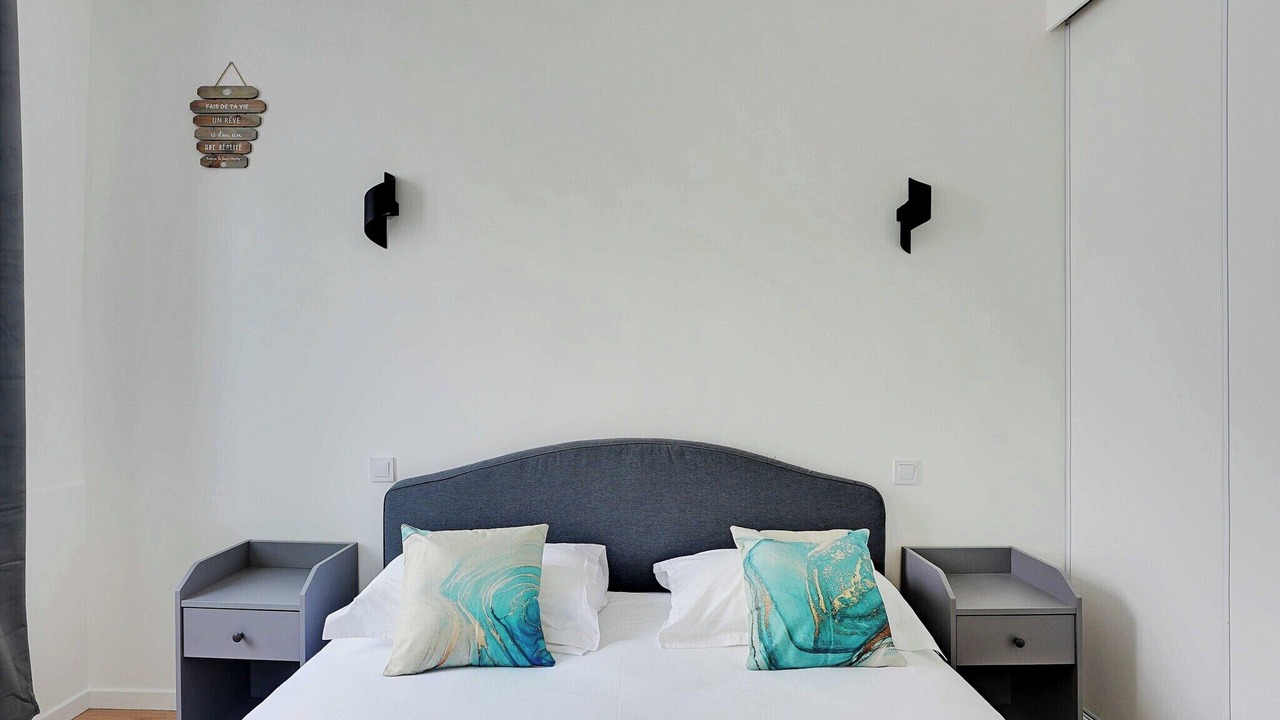 Photo of Bedroom in Levallois-Perret