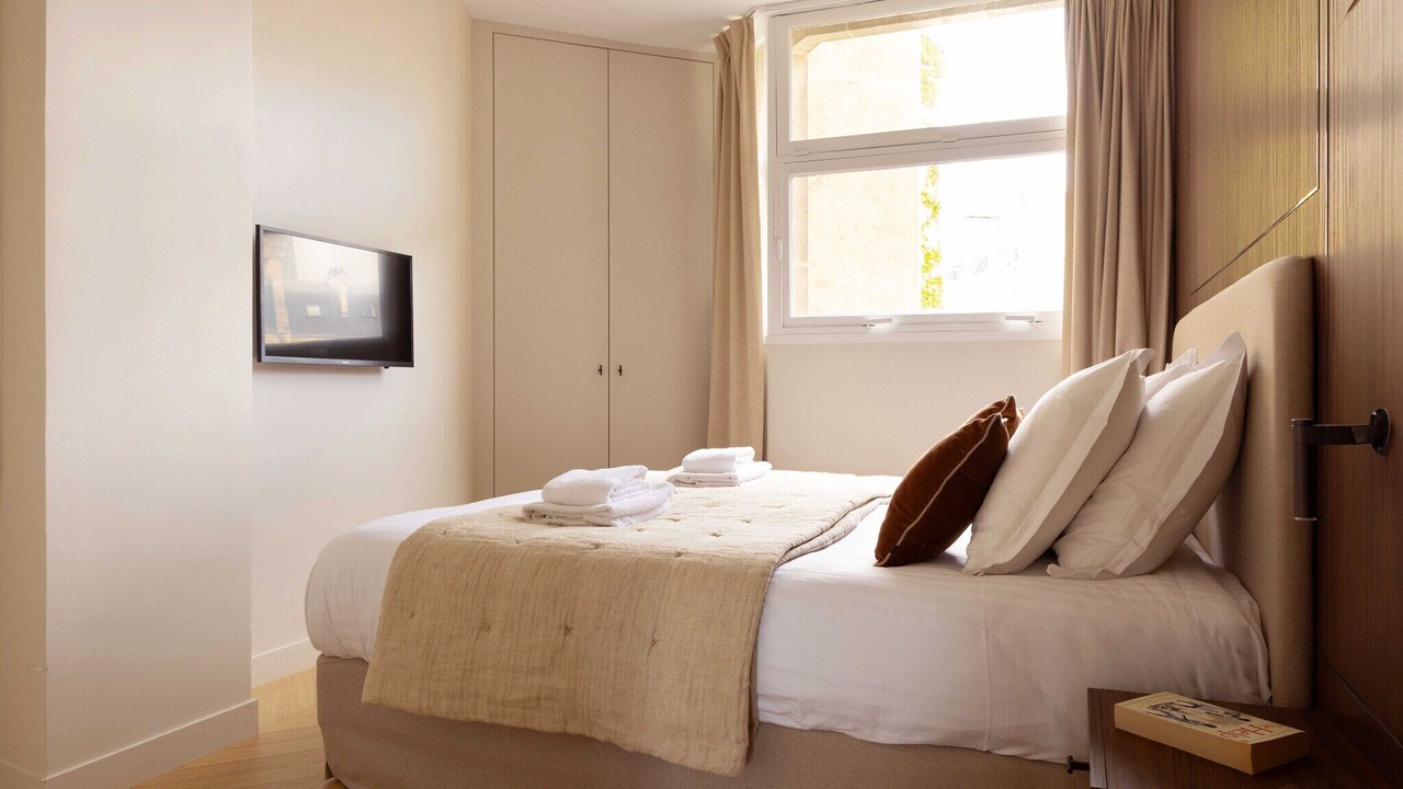 Photo of Bedroom in Chaillot