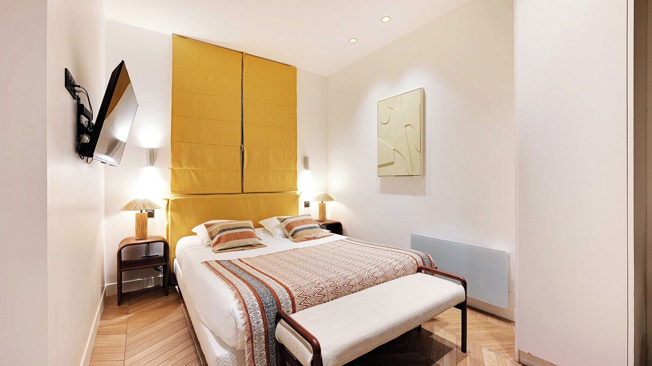 Photo of Bedroom in Notre-Dame-des-Champs