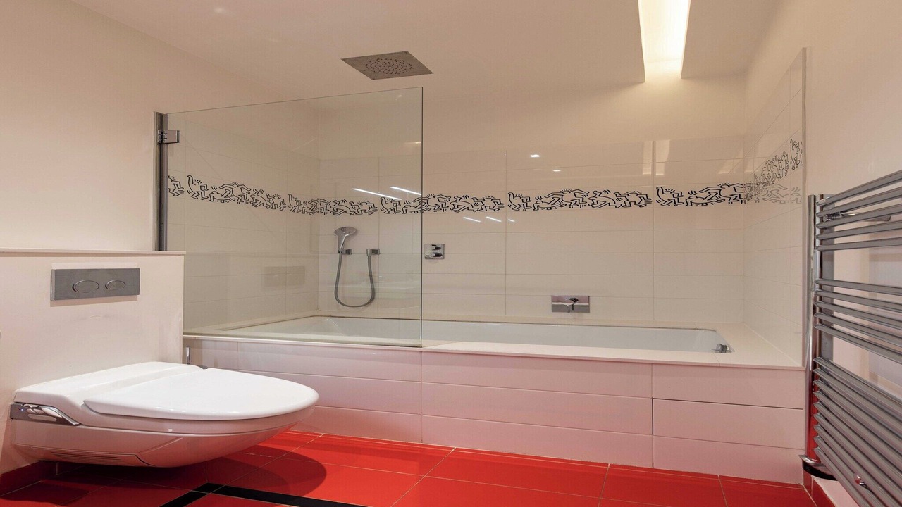 Photo of Bathroom in Porte-Dauphine