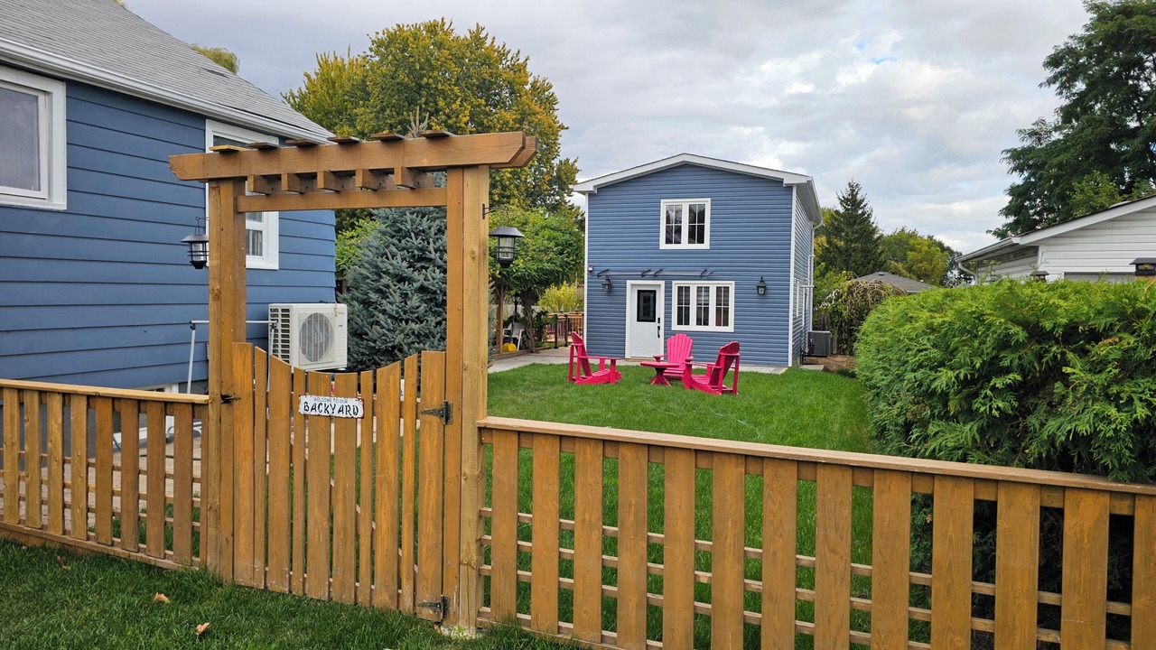 Photo of Outdoor in West Hill
