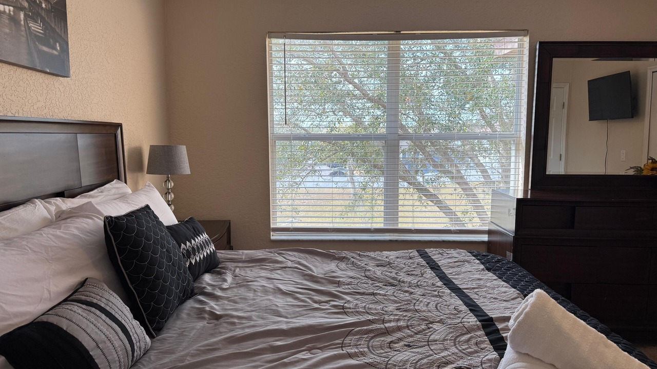 Photo of Bedroom in Regal Palms