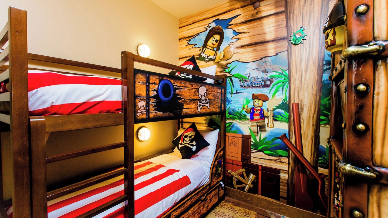 Photo of Bedroom in Cypress Gardens