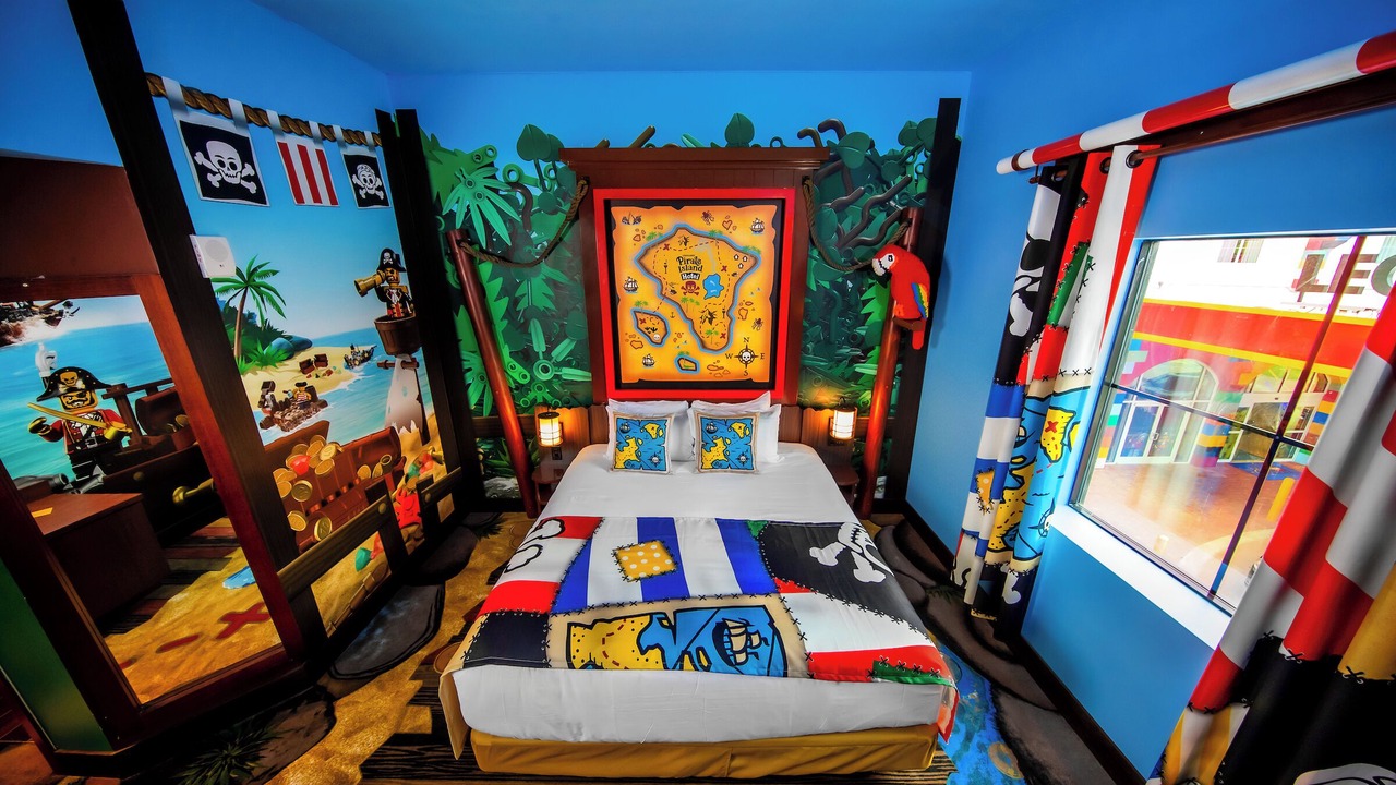 Photo of Bedroom in Cypress Gardens