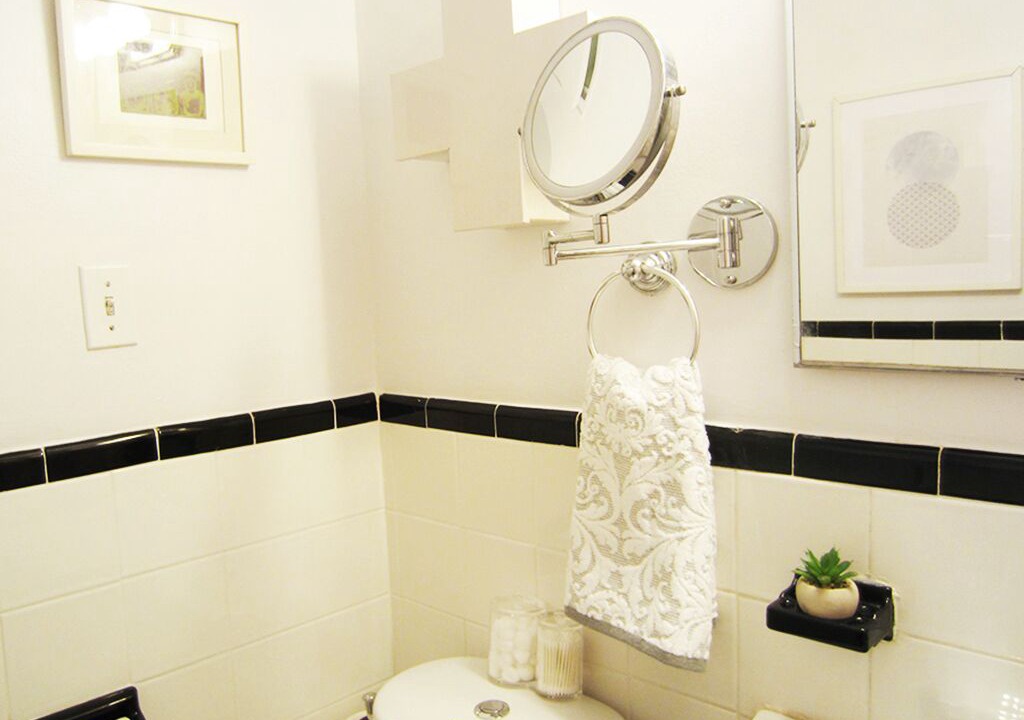 Photo of Bathroom in Parkdale