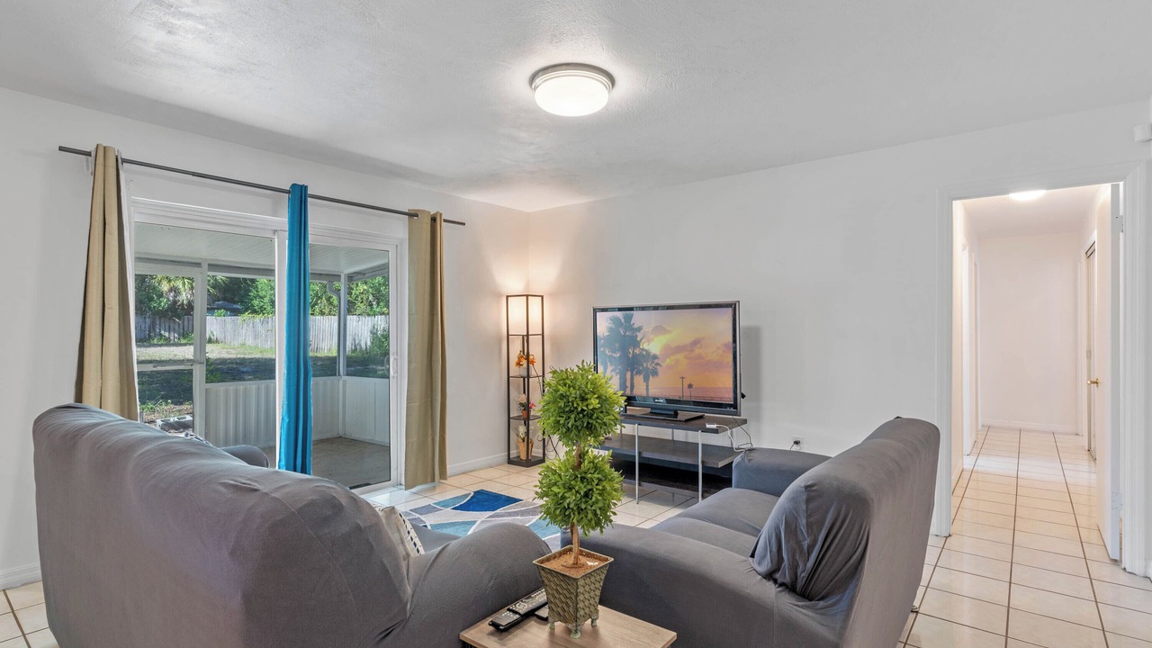 Photo of Livingroom in Southwest Orlando