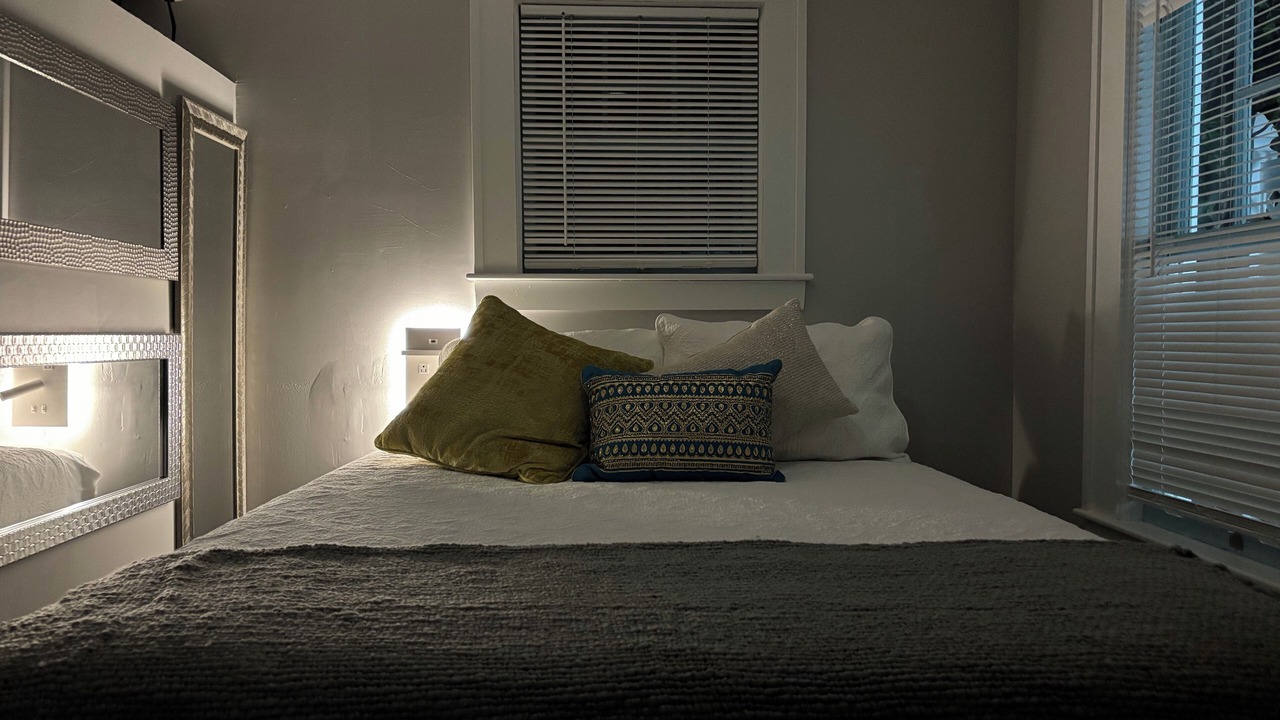 Photo of Bedroom in Colonialtown South