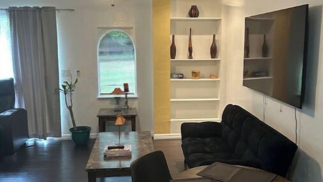Photo of Livingroom in Campbell
