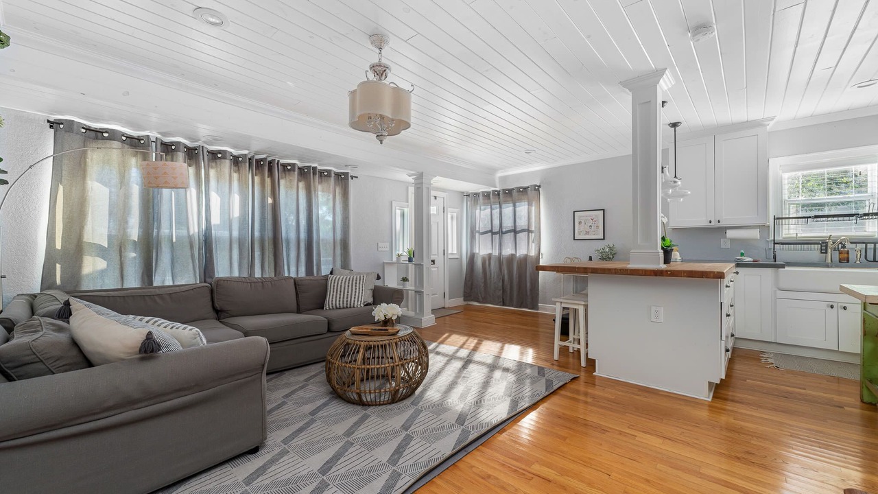Photo of Bedroom in College Park