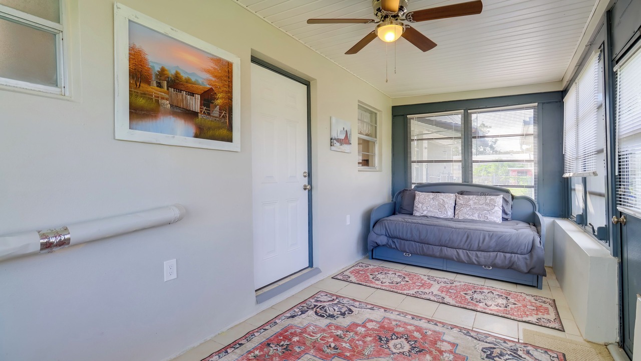 Photo of Bedroom in Taylor Creek