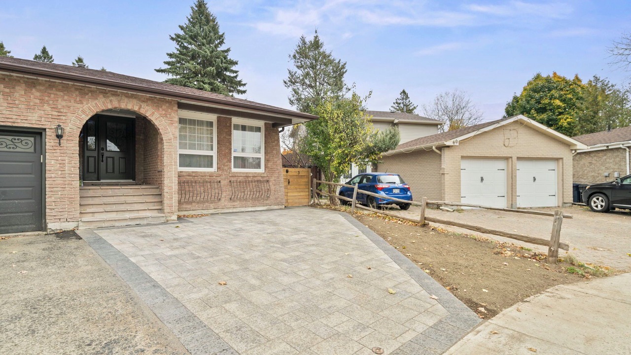 Photo of Outdoor in Agincourt North