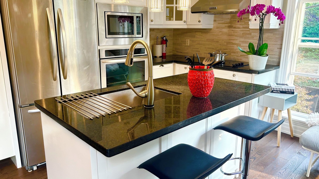 Photo of Kitchen in Davisville