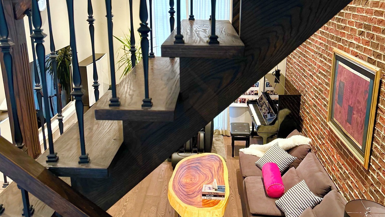 Photo of Livingroom in Davisville