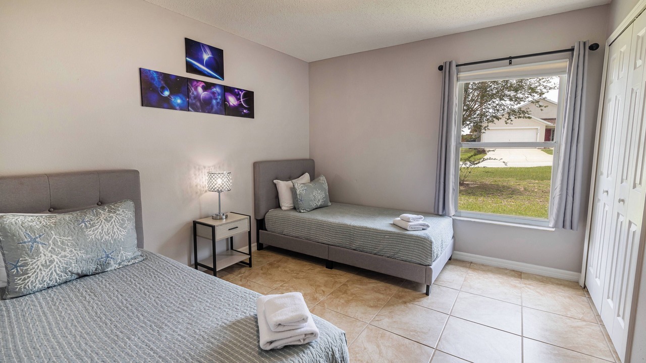 Photo of Bedroom in Florida Pines