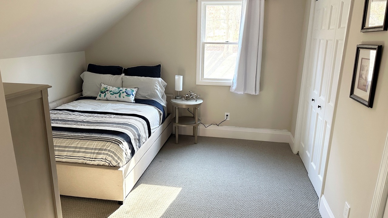 Photo of Bedroom in West Hills