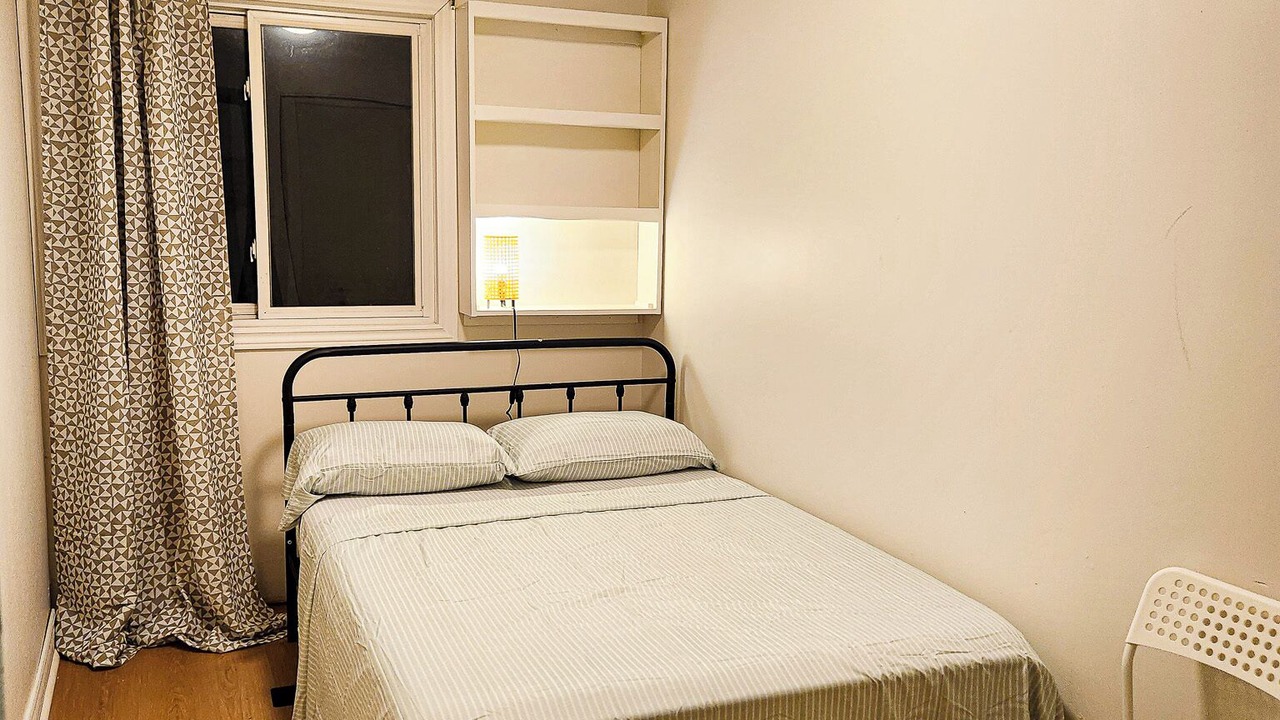 Photo of Bedroom in Bramalea