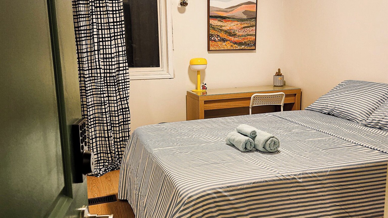 Photo of Bedroom in Bramalea