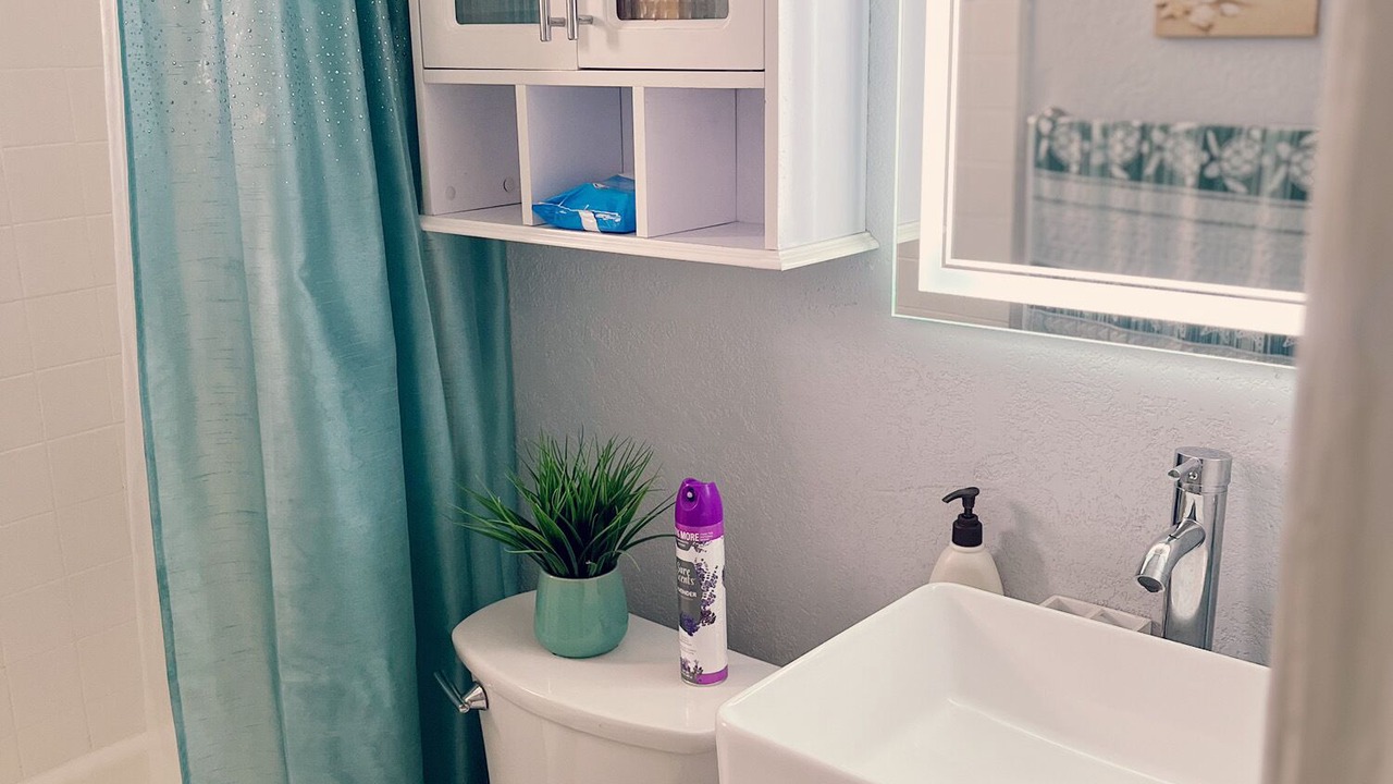 Photo of Bathroom in Davie