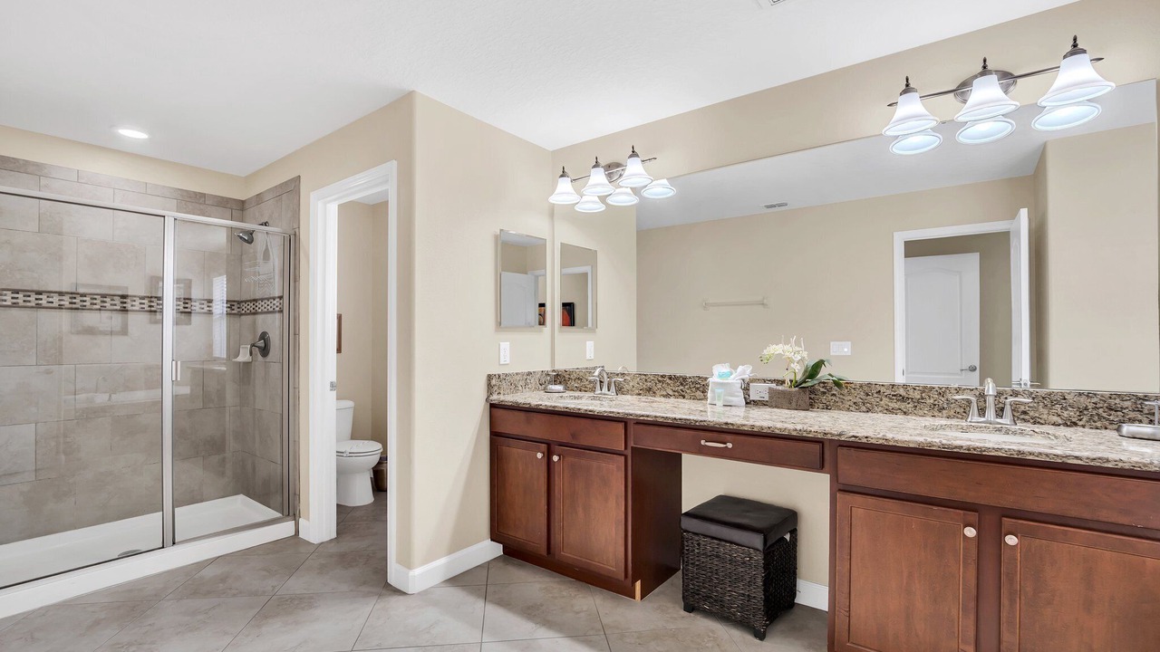 Photo of Bathroom in Bay Lake