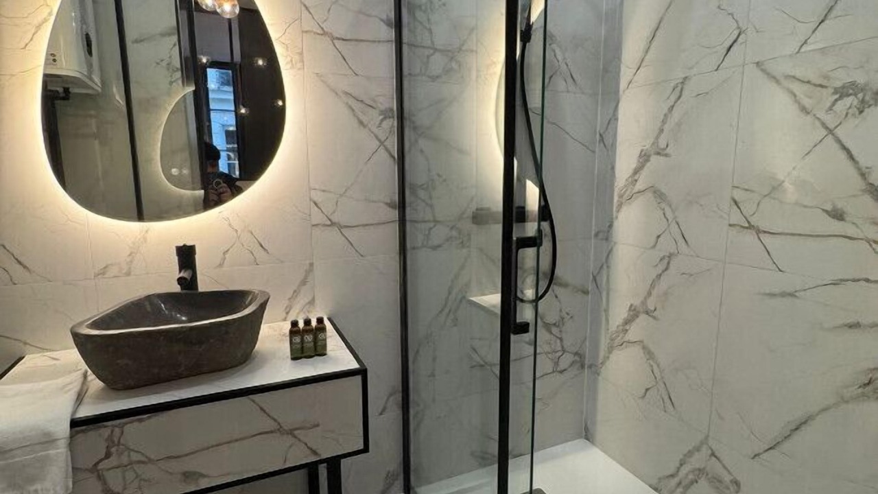 Photo of Bathroom in Quartier de la Roquette