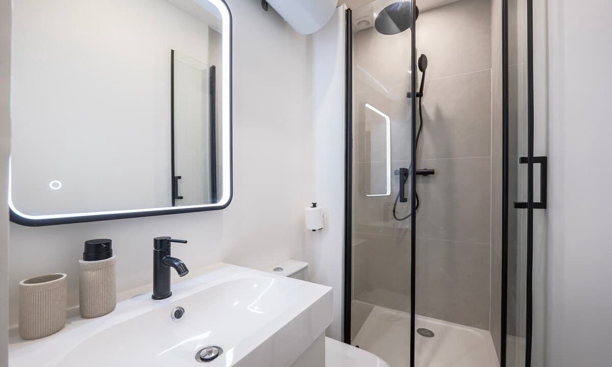 Photo of Bathroom in Montrouge
