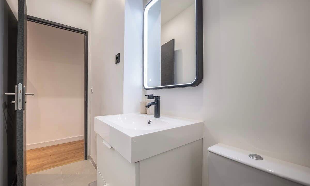 Photo of Bathroom in Montrouge