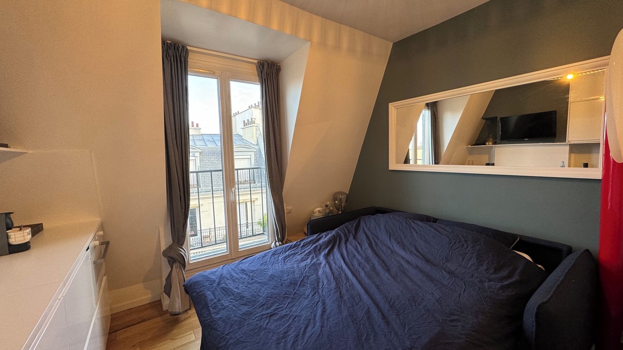Photo of Bedroom in Champs-Elysees