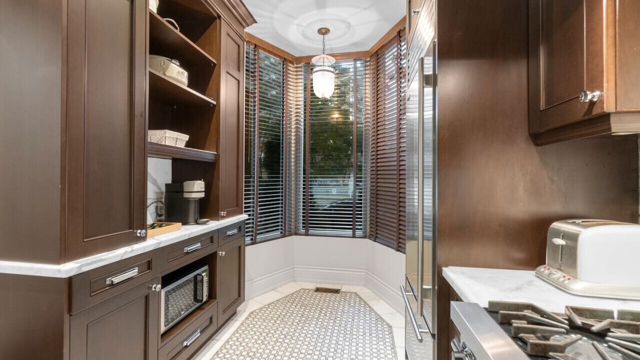 Photo of Kitchen in Church and Wellesley