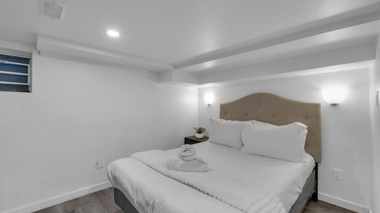 Photo of Bedroom in Church and Wellesley