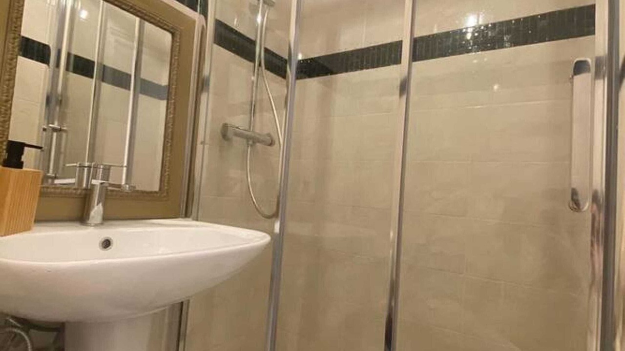 Photo of Bathroom in Bagnolet