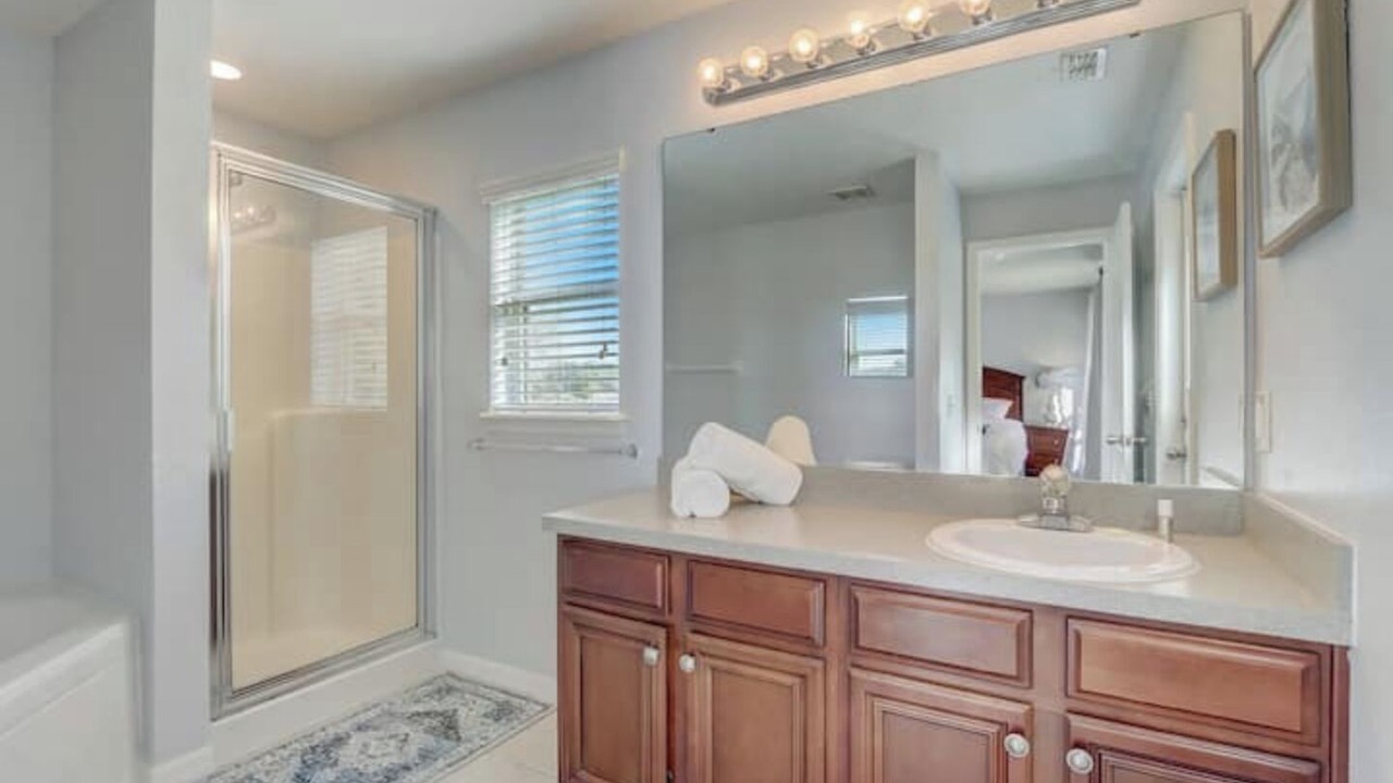 Photo of Bathroom in Sandy Ridge