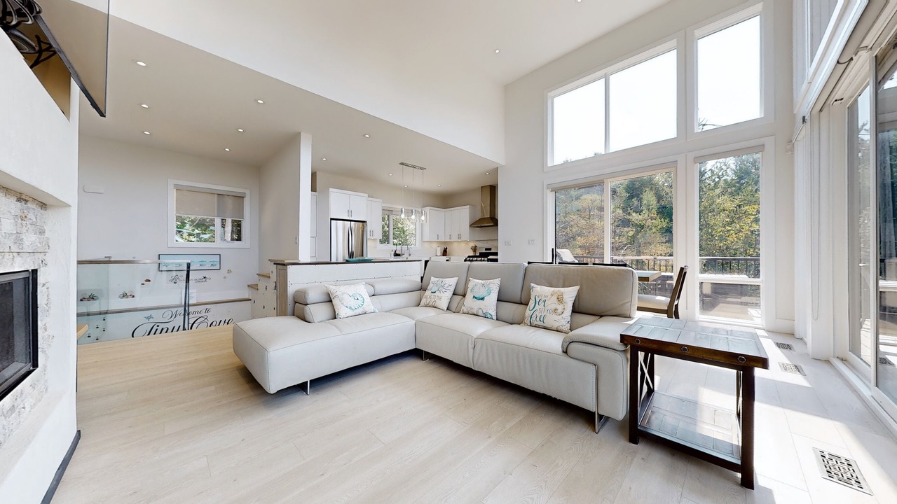 Photo of Livingroom in Tiny