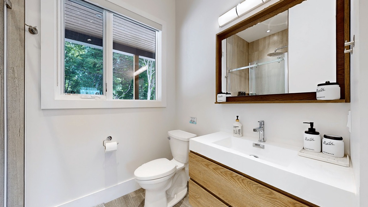 Photo of Bathroom in Tiny