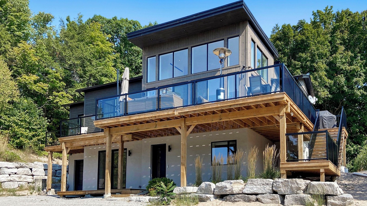 Photo of Outdoor in Tiny