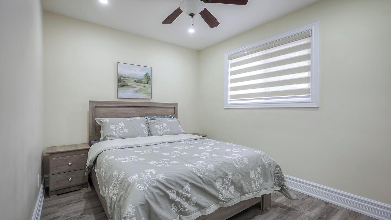 Photo of Bedroom in Woodbine Gardens
