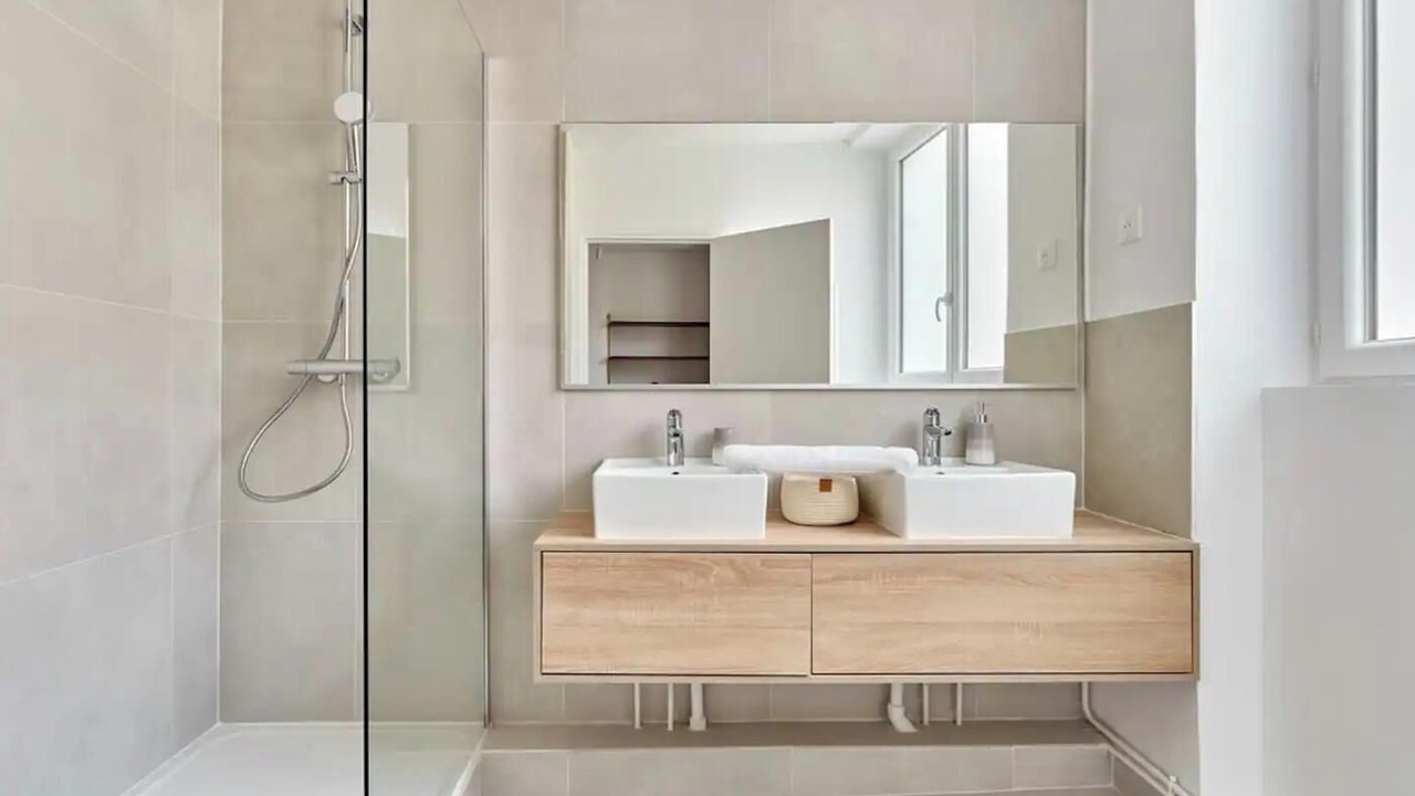 Photo of Bathroom in Vivienne