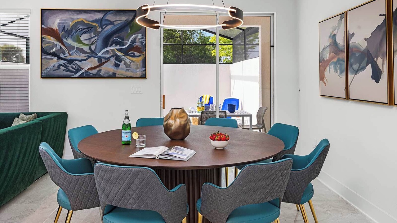 Photo of Livingroom in Florida Center