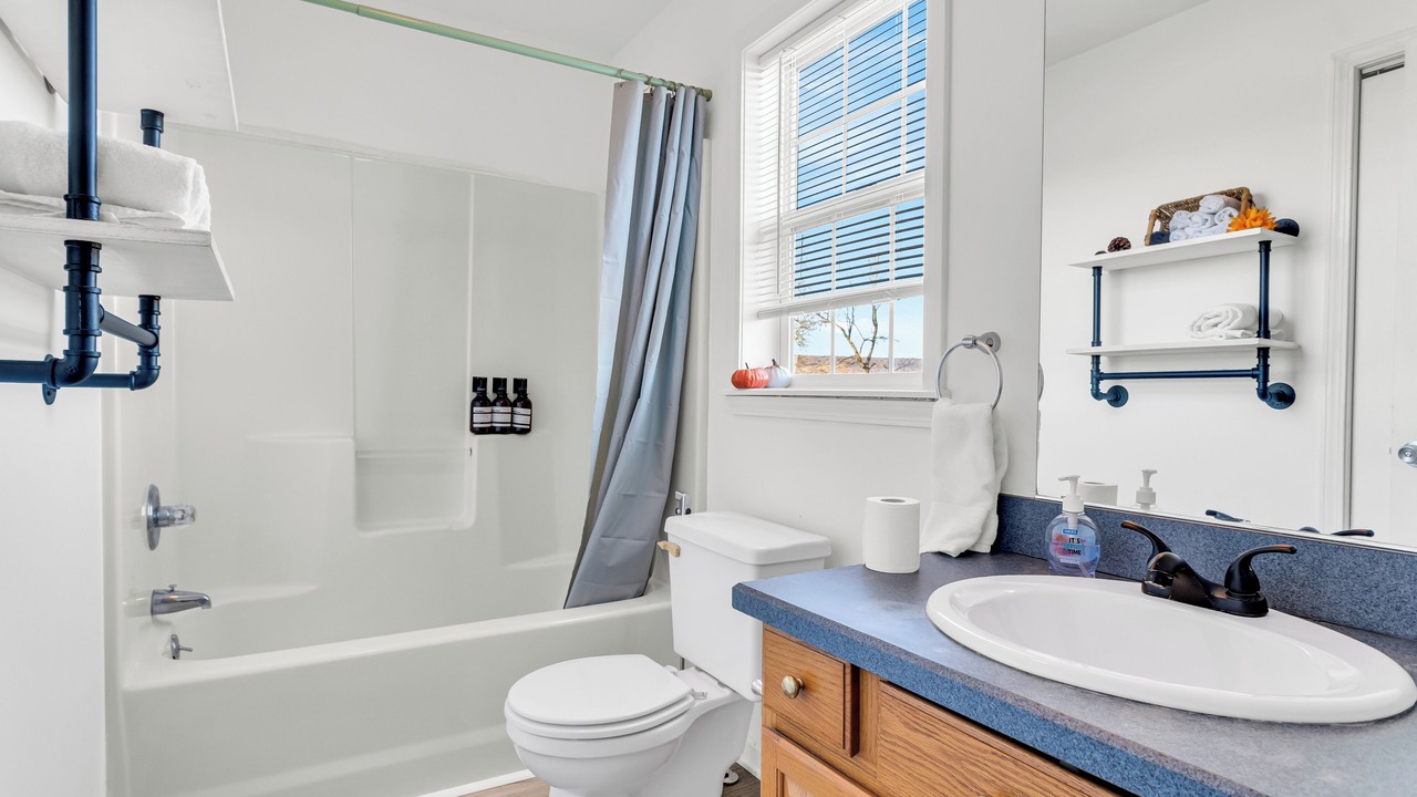 Photo of Bathroom in Grantville