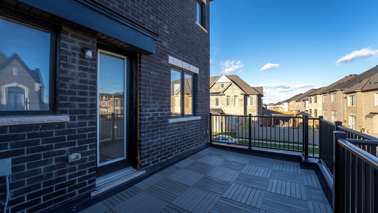 Photo of Patio Balcony in Oakville