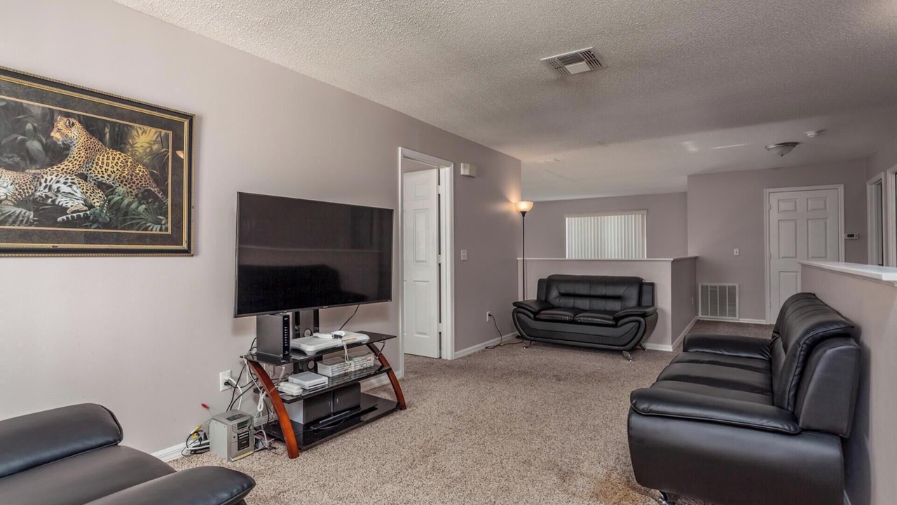Photo of Others in Lake Davenport Estates