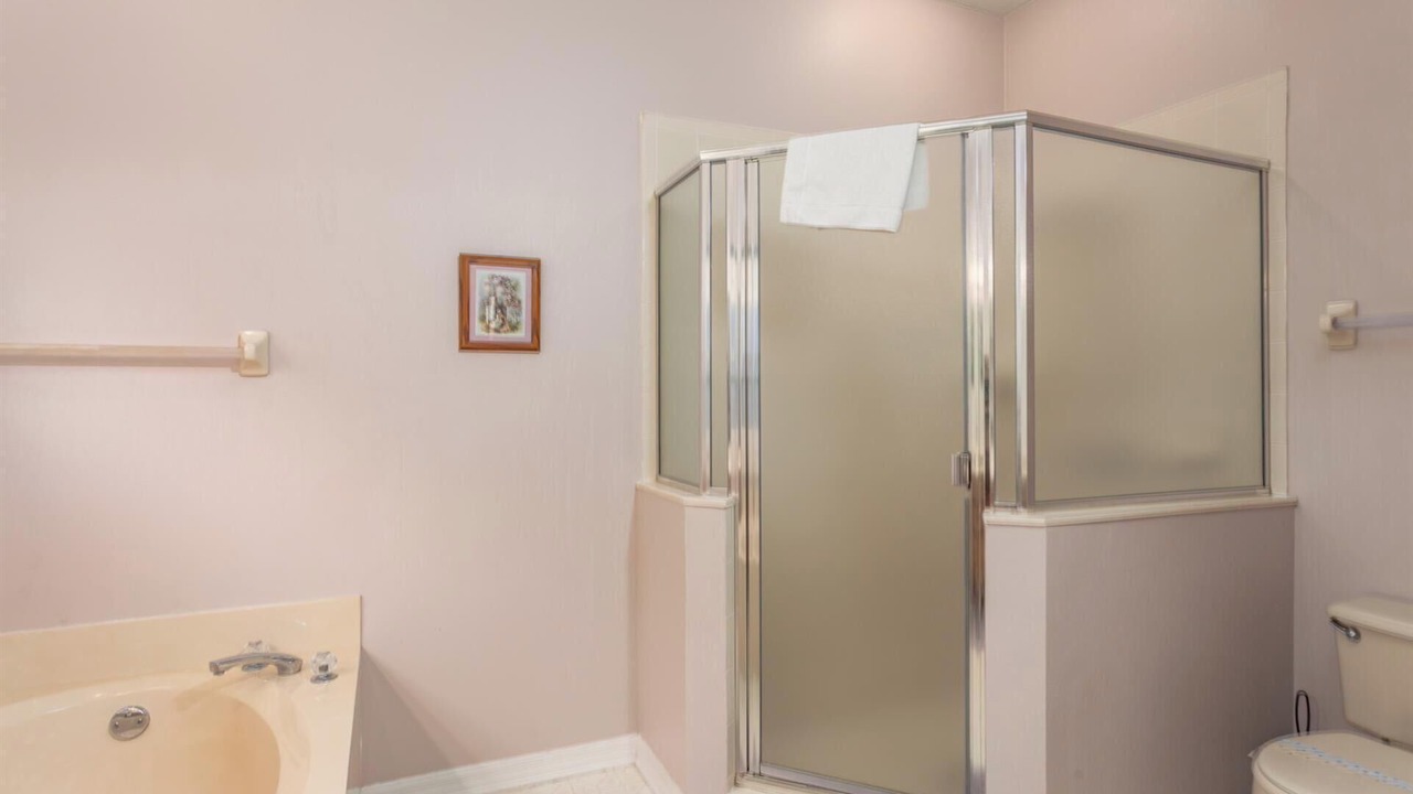 Photo of Bathroom in Lake Davenport Estates