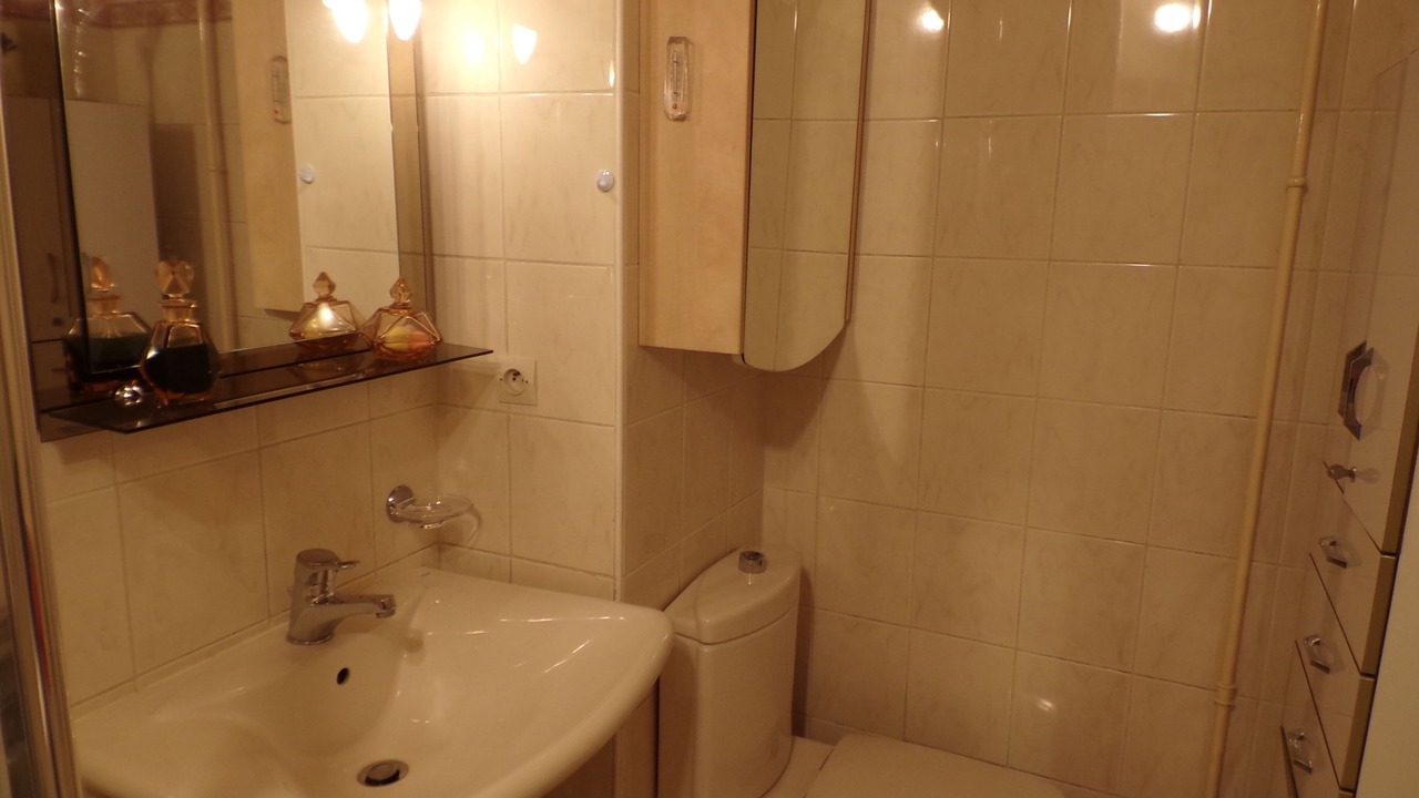 Photo of Bathroom in 10th Arrondissement