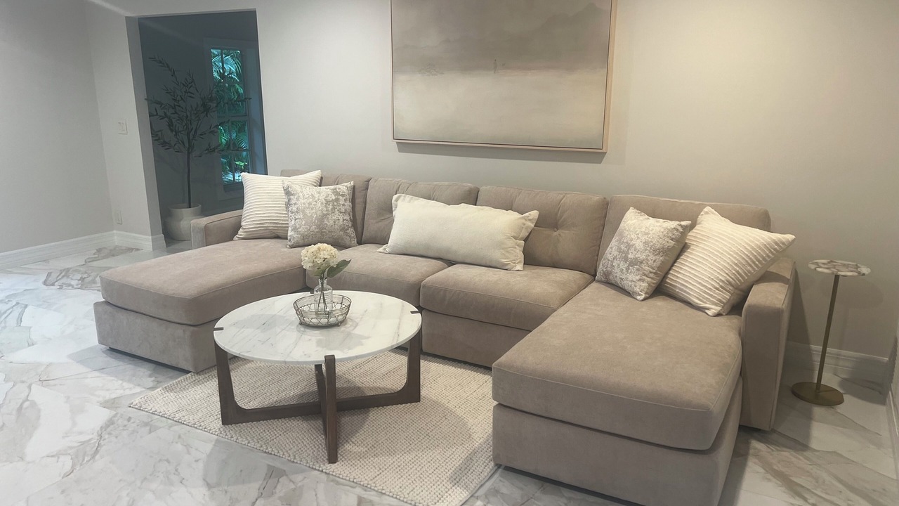 Photo of Livingroom in Ocean Ridge