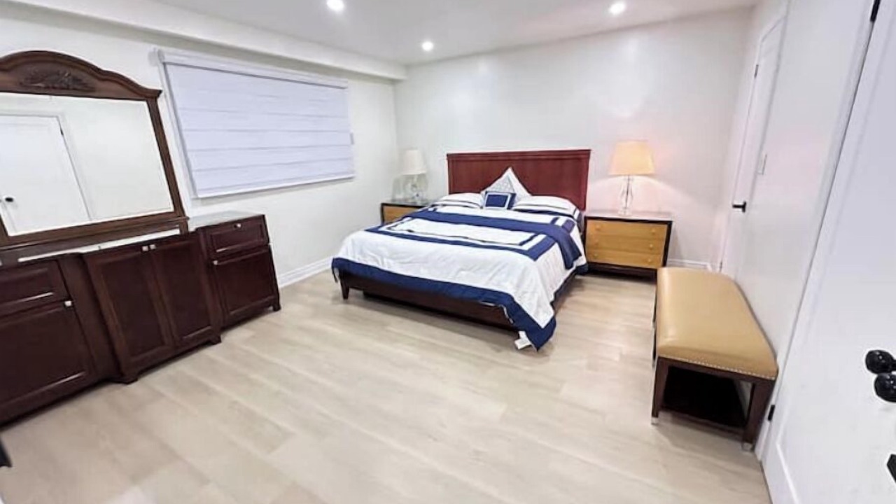Photo of Bedroom in Mississauga Valleys