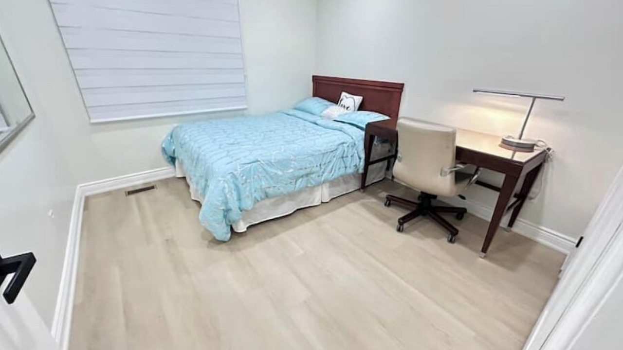Photo of Bedroom in Mississauga Valleys