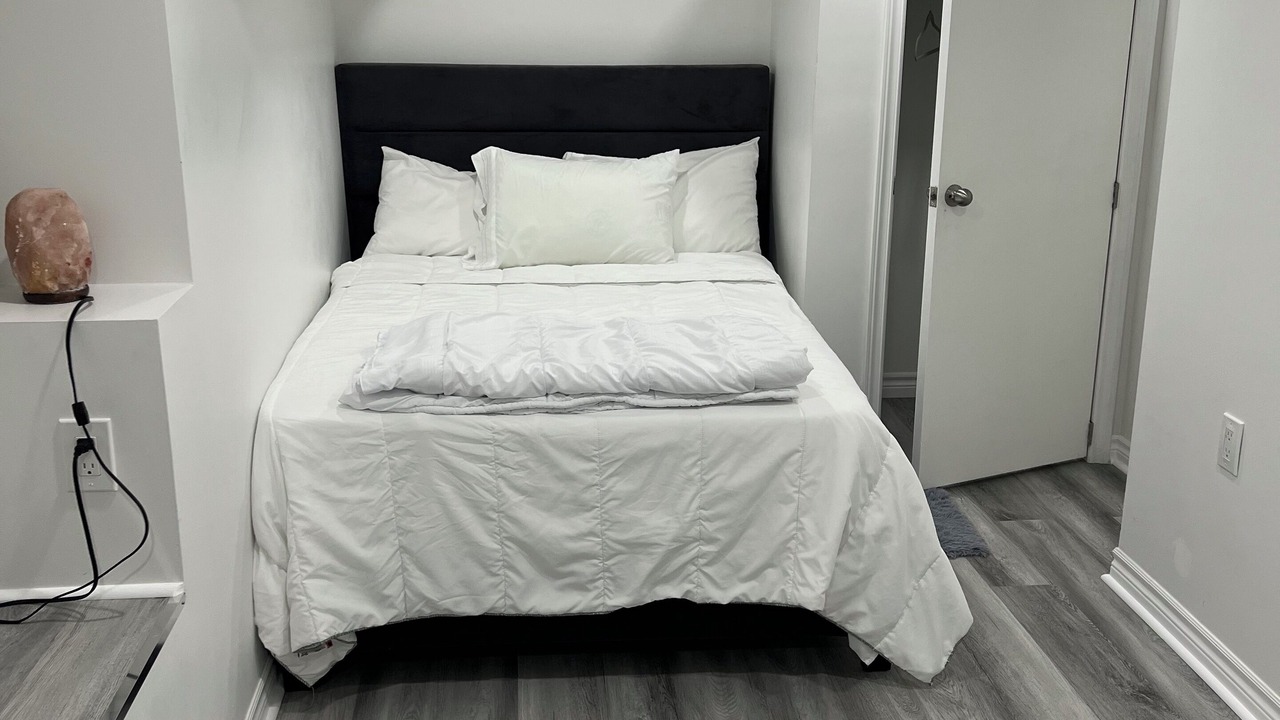 Photo of Bedroom in Oakwood Village