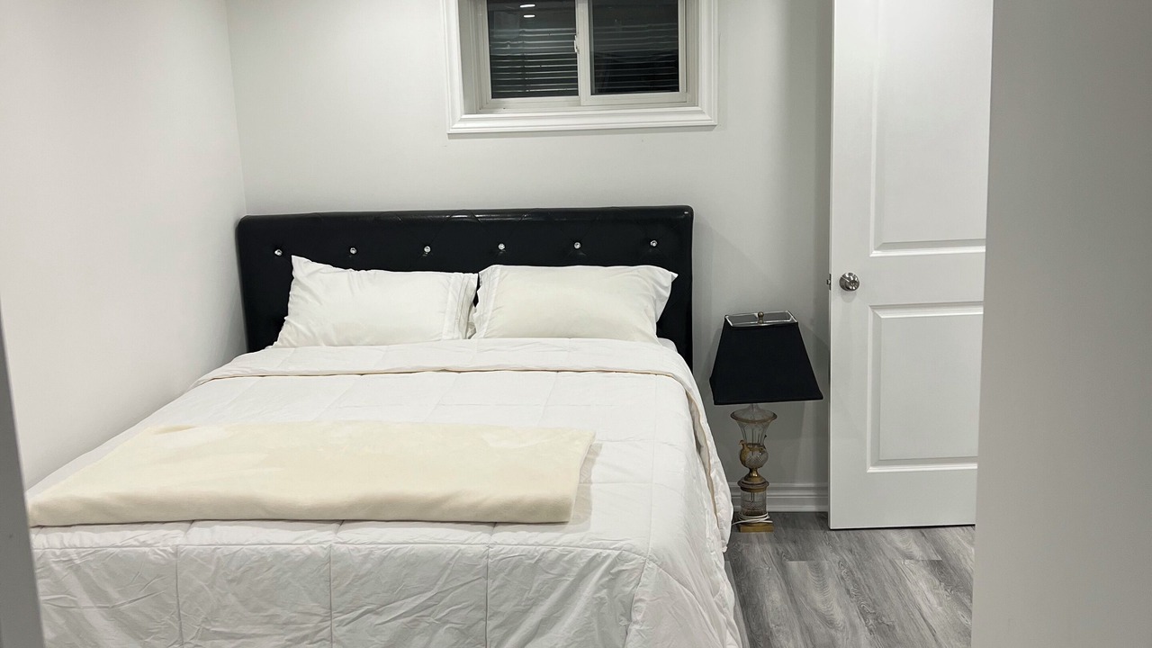 Photo of Bedroom in Oakwood Village