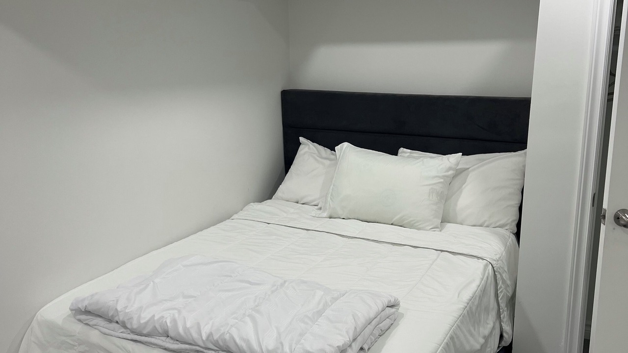 Photo of Bedroom in Oakwood Village