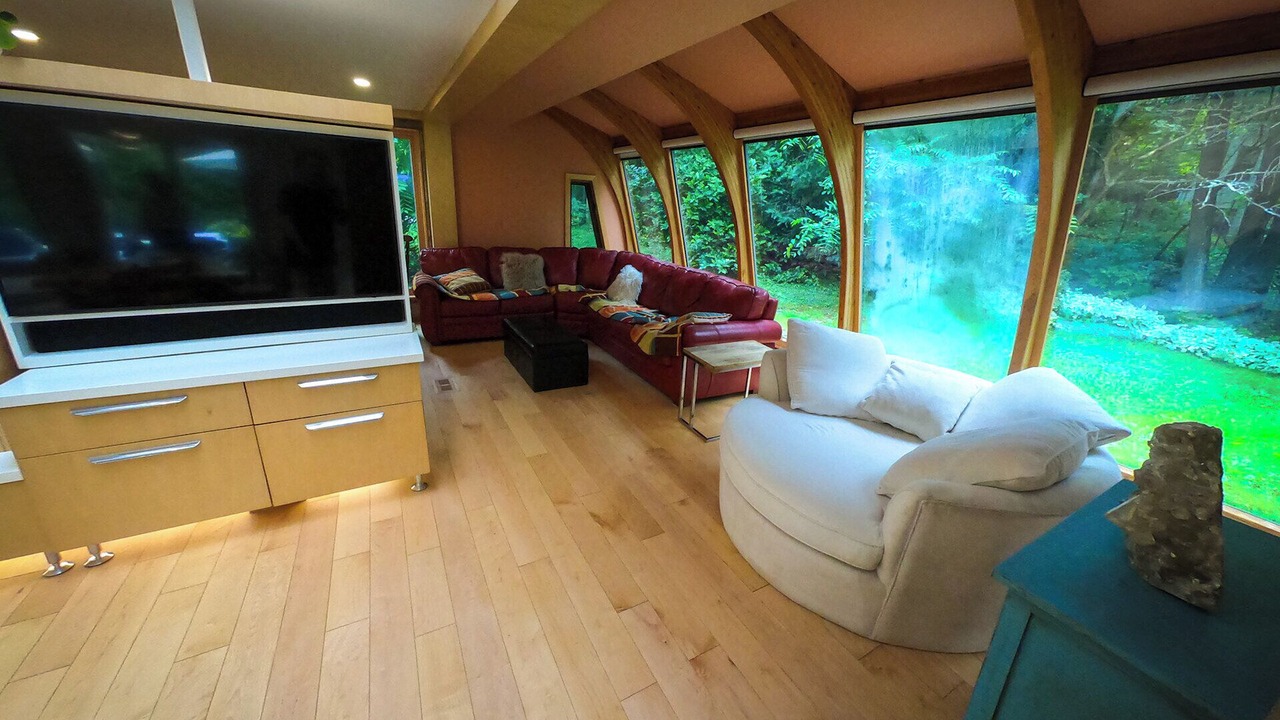 Photo of Livingroom in Elora