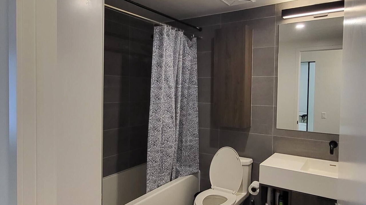 Photo of Bathroom in Fashion District